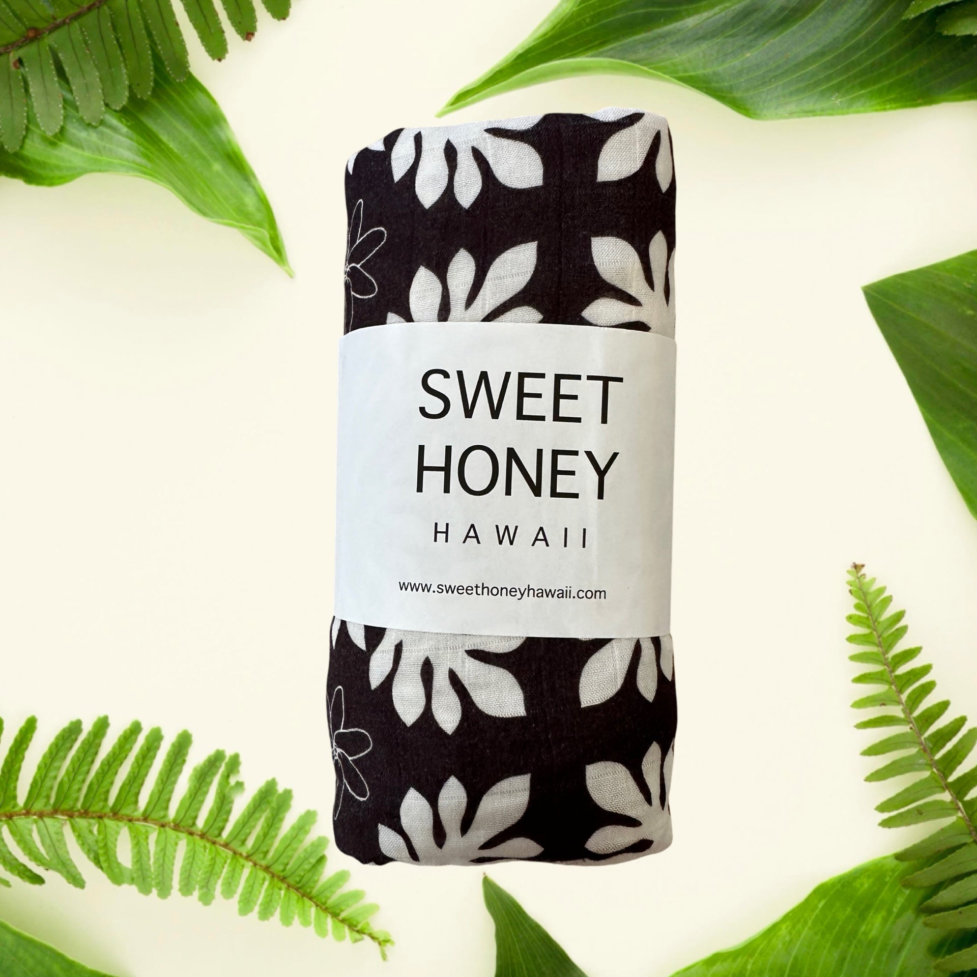 Lokelani Bamboo Swaddle Blanket - Sweet Sweet Honey Hawaii